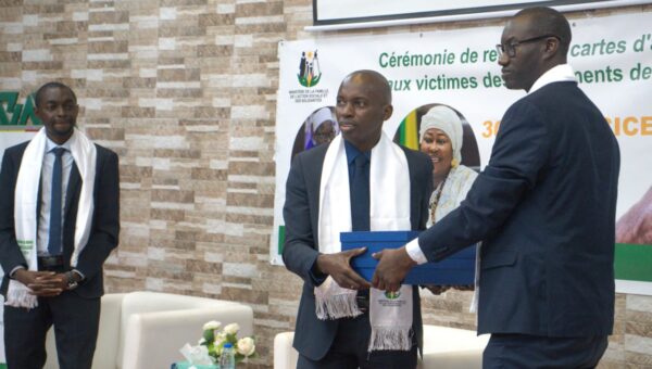 Violences préélectorales 2021-2024 : l’État distribue 129 cartes d’assuré à des victimes pour faciliter leurs soins thérapeutiques
