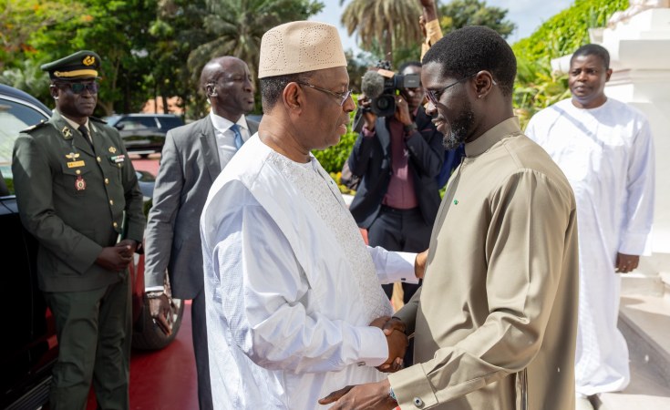 Retrouvailles républicaines : L’ONG 3D appelle à une alliance stratégique entre Diomaye Faye et Macky Sall