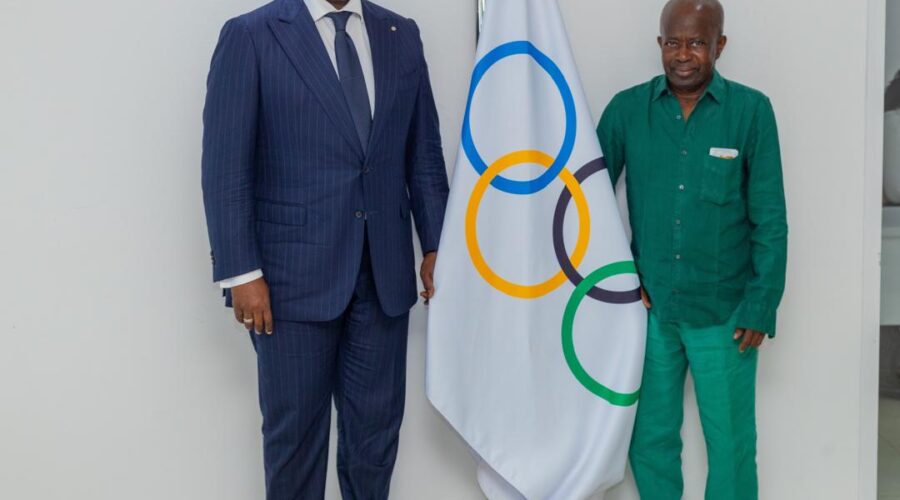 Dakar 2026 : le ministre de l’Intérieur rend une visite de courtoisie au COJOJ.
