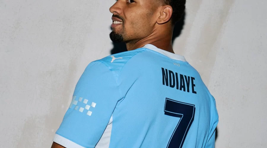Manchester City : Iliman Ndiaye titulaire pour sa première face à Coventry