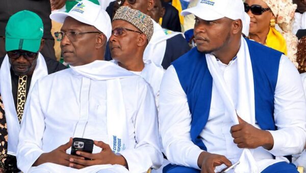 RUFISQUE : SOULEYMANE NDOYE LANCE OFFICIELLEMENT SON MOUVEMENT UNION CITOYENNE POUR RUFISQUE (UCR)DEVANT UNE MARÉE HUMAINE ! TEMPS FORTS