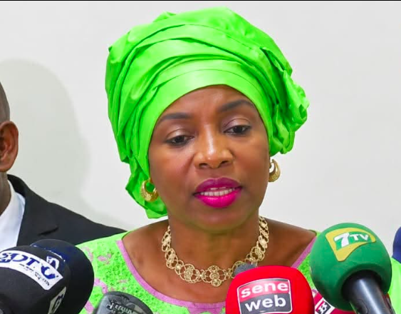 PLFR 2026 REJETÉ : AMINATA TOURÉ ACCUSE PASTEF D’IRRESPONSABILITÉ !