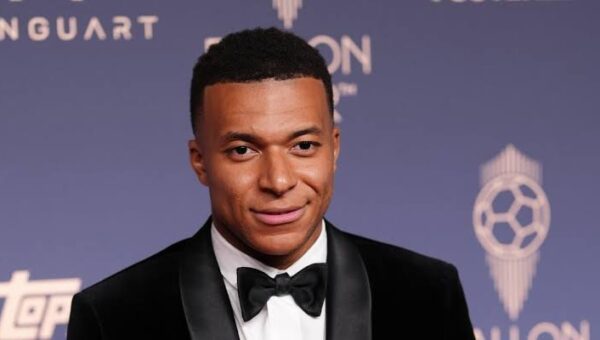 Controverse sur Mao Zedong: Mbappé, « sincèrement désolé », présente ses « excuses »