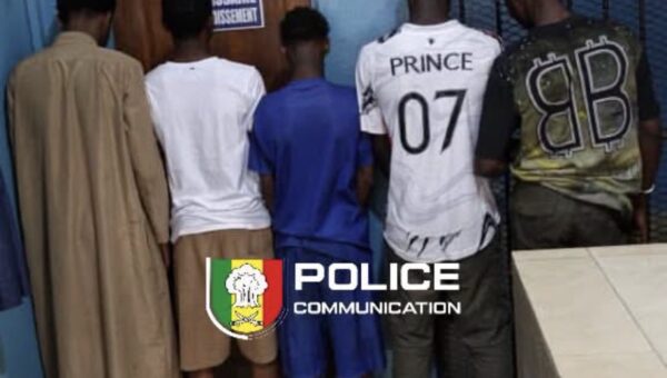 ZIGUINCHOR : PLUSIEURS SUSPECTS DÉFÉRÉS AU PARQUET DANS UNE AFFAIRE DE TRAFIC DE MIGRANTS